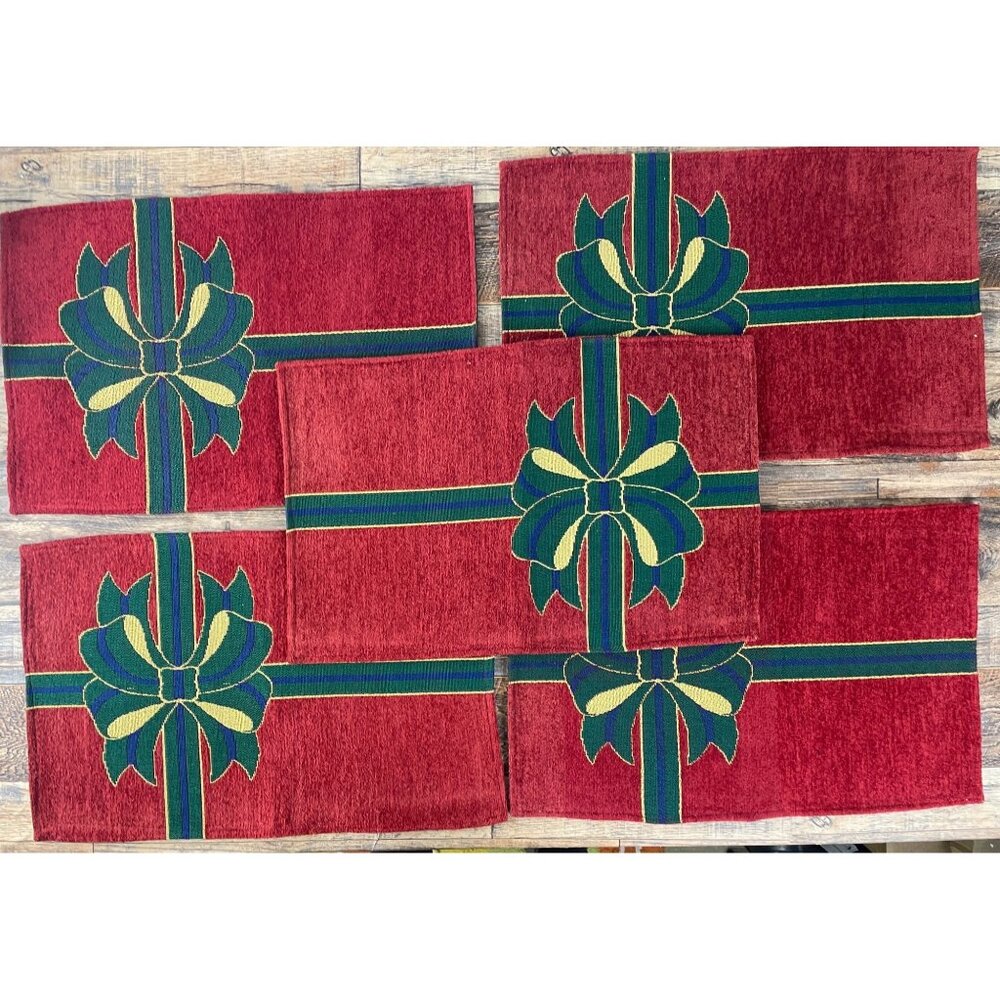 Vintage Holiday Gift Bow Red Table Placemats Chenille Gold Thread 19" x 12" EUC